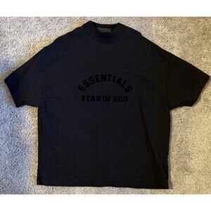 Fear of God Essentials Black Logo Men's T-Shirt Crew Neck Short Sleeve Size S